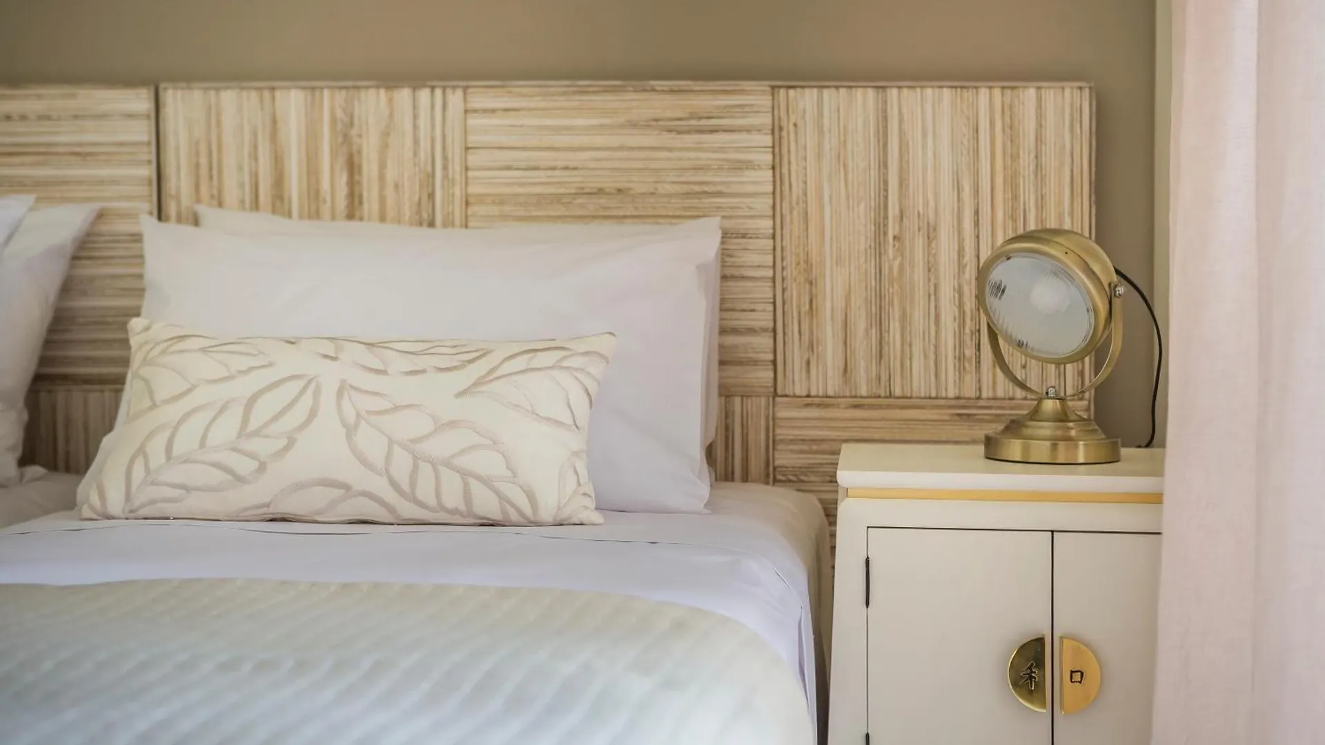 Aparthotel Meliti Waterfront Suites Karavomylos